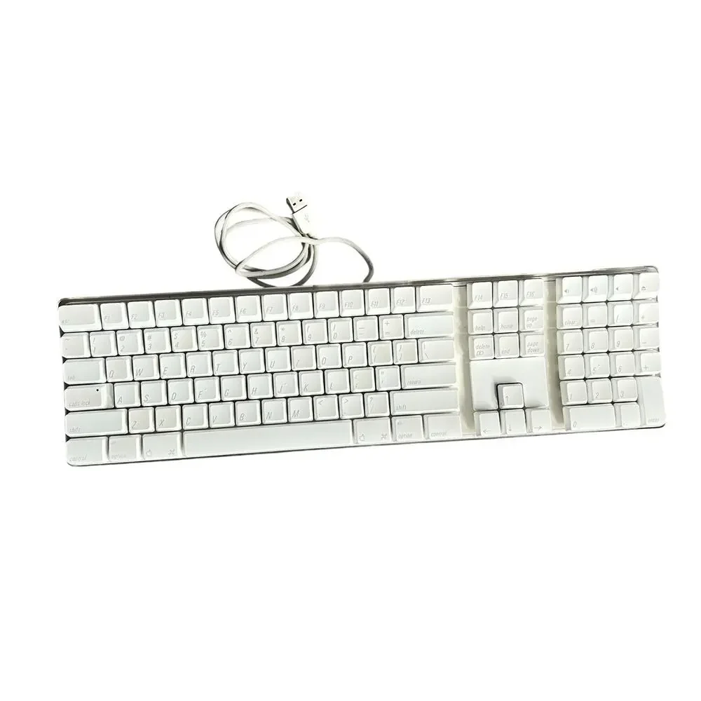 Apple Computer Keyboard Model A1048 Wired White Vintage Full Size